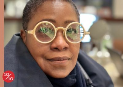 Round frame for women by Rigards